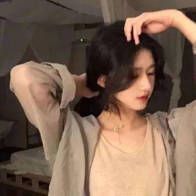 快乐美美向前冲海报